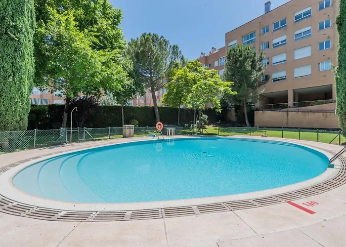 Los Robles Stylish&Modern 1 Bedroom Apartment in Madrid Conde Orgaz