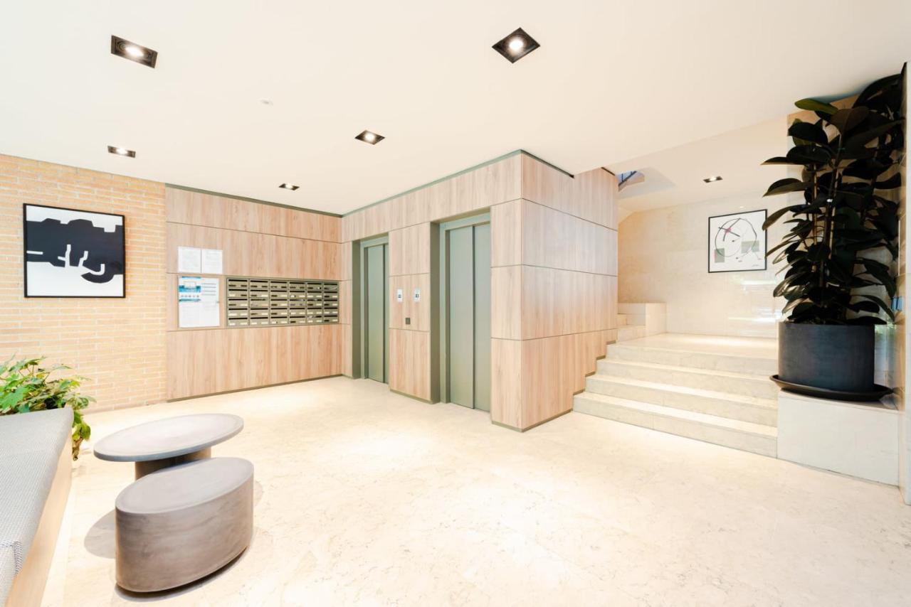 Robles Stylish & Modern Apartmenst In