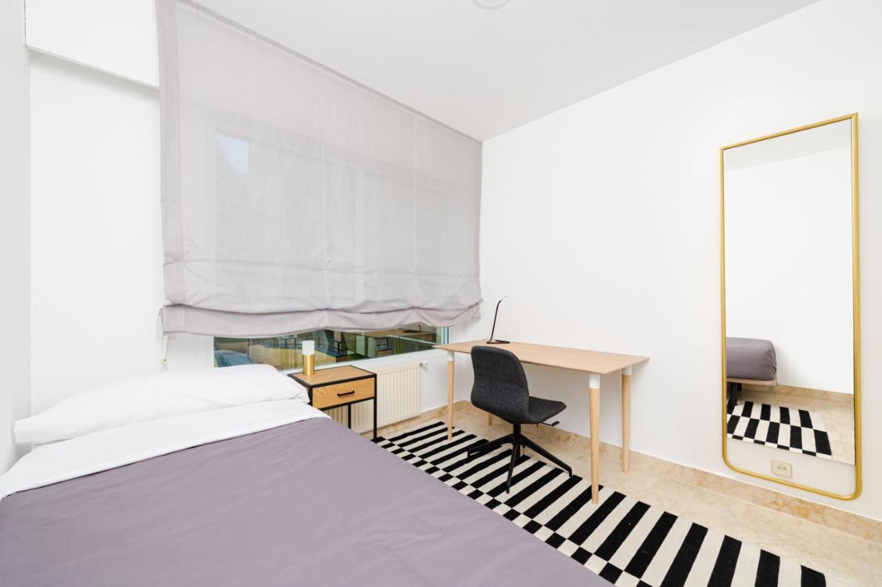 Robles Stylish&modern 1 Bedroom In Conde Orgaz Madrid